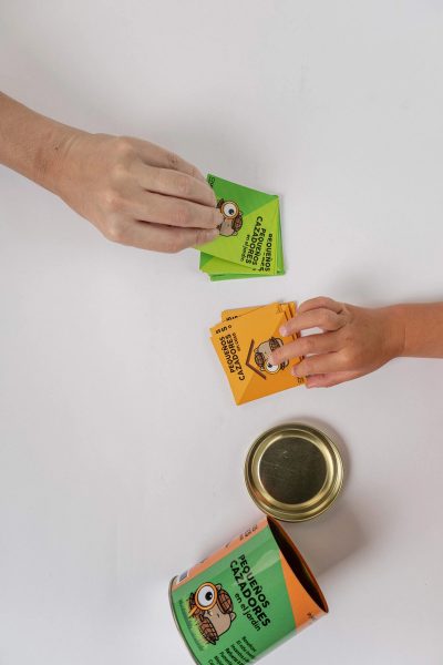 Juego De Cartas Pequeños Cazadores Chau Pantallas - Imagen 2